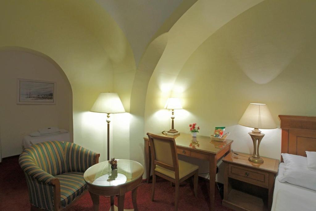 Hotel Romantik เอ็กเกอร์ ห้อง รูปภาพ